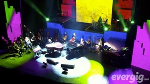 Le concert d'Alain Chamfort au Grand Rex