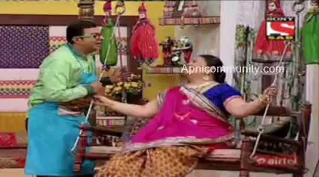 Tu Mere Agal Bagal Hai - 8th July 2014 pt4