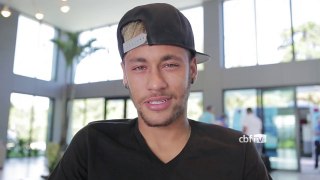 O sonho de ser campeão não acabou, disse Neymar ao deixar a Granja Comary