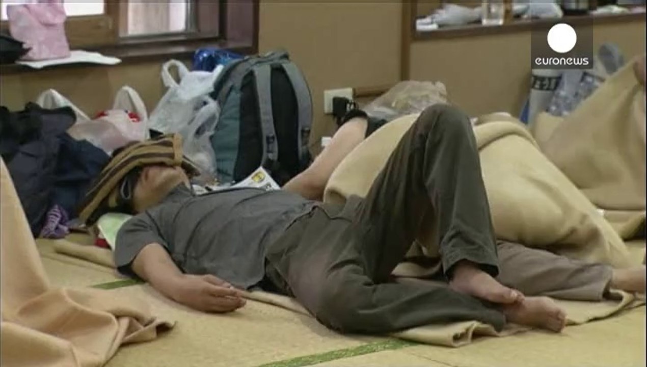 Typhoon Neoguri batters Japanese islands of Okinawa