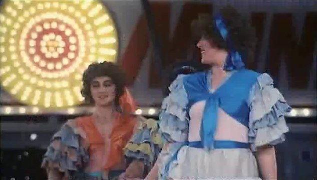 María Jesus sin su Acordeon - Juanita Cuando Baila