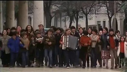 María Jesus y su Acordeon - Paquito el Chocolatero