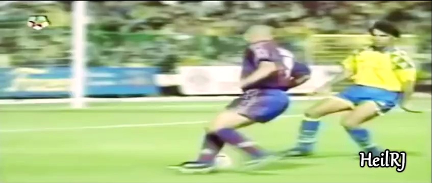 Ronaldo vs Ronaldinho ● Who Is The Elastico King?