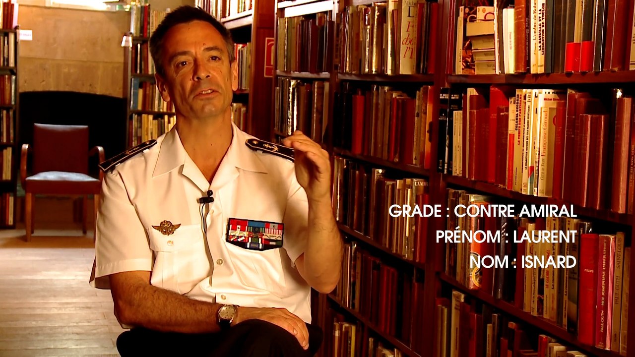 Web-Série "A l'école des nageurs de combat" : entretien avec le contre-amiral ISNARD
