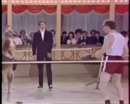 Kanguru ile boks maçı yapılırsa :)