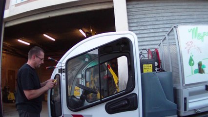 2014-07-09 Remplacement vitre collée Goupil