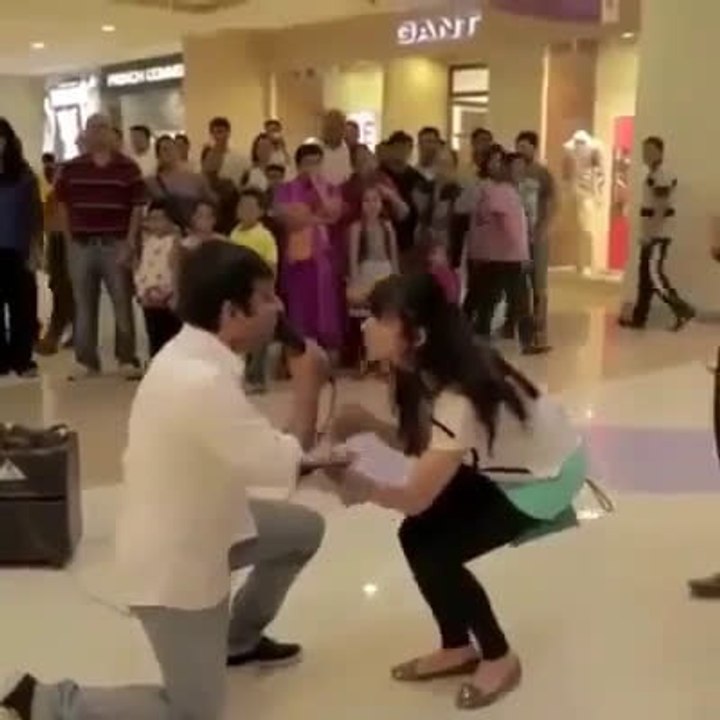 Reaction on purpose in public place