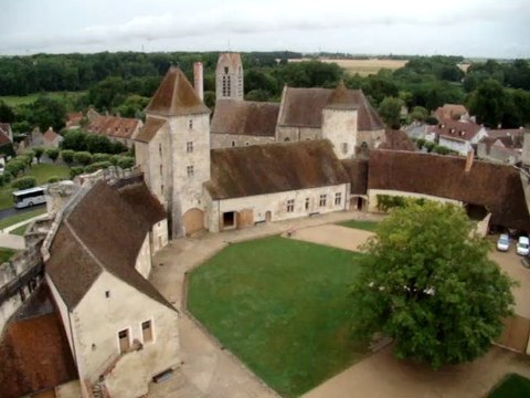 Le château de Blandy Les Tours 225