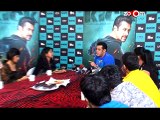 Salman Khan and Shahrukh Khan's Historic Hug, Alia Bhatt and Varun Dhawan promote 'Humpty Sharma Ki Dulhania'