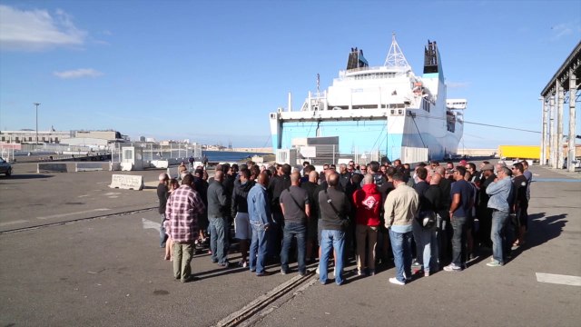 Le 18:18-SNCM : Valls veut faire cesser tous les blocages des ports