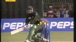 Shortest Six in History of Cricket