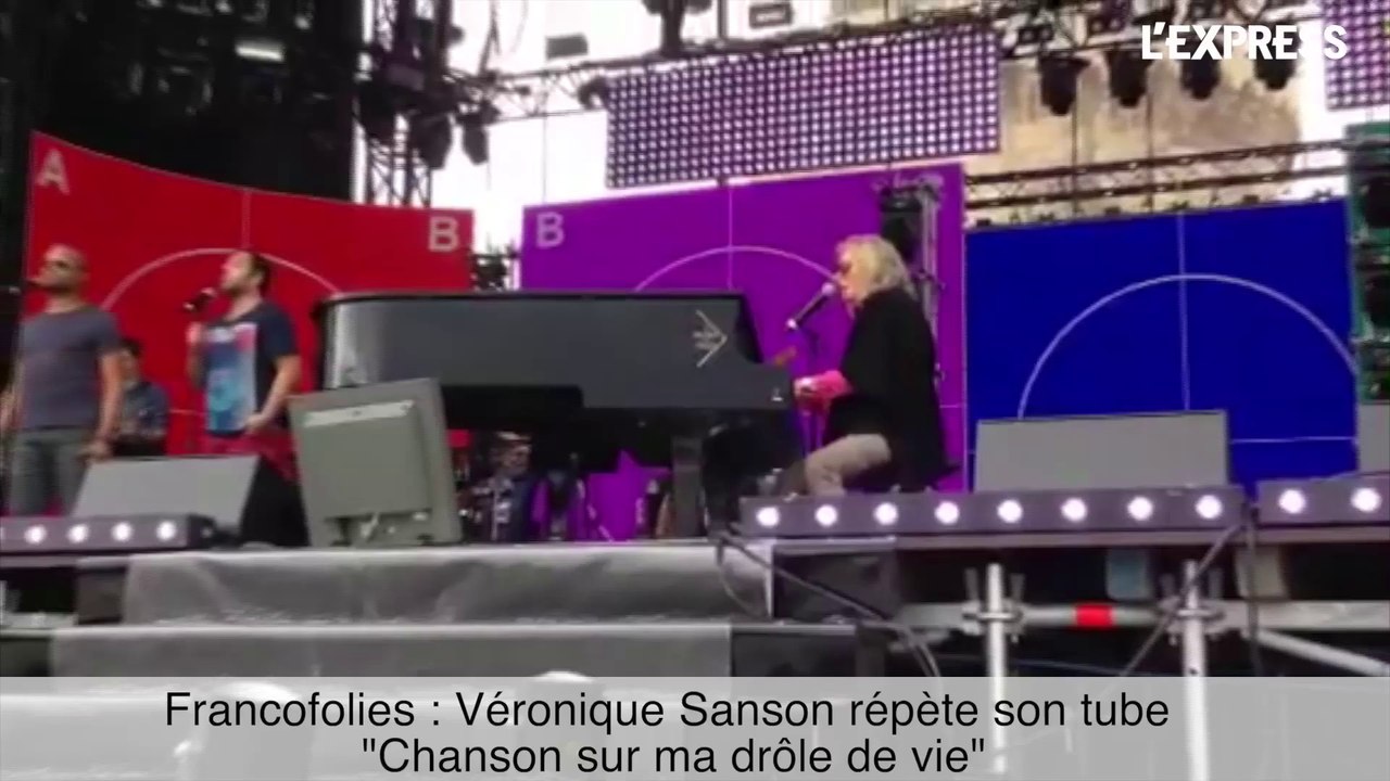 Francofolies: Véronique Sanson répète son tube "Chanson sur ma drôle de vie"