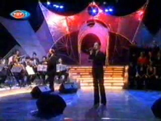 Umut AKYÜREK-O Dudaklar Yine Yaz Geldi De Bülbülleşiyor (1)