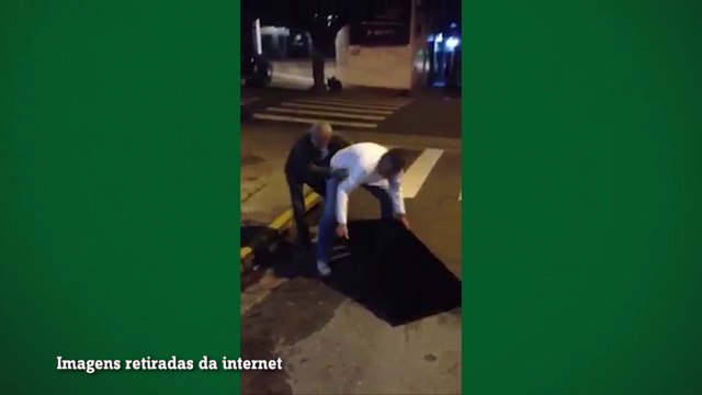 Torcedor quebra TV depois da derrota do Brasil por 7x1