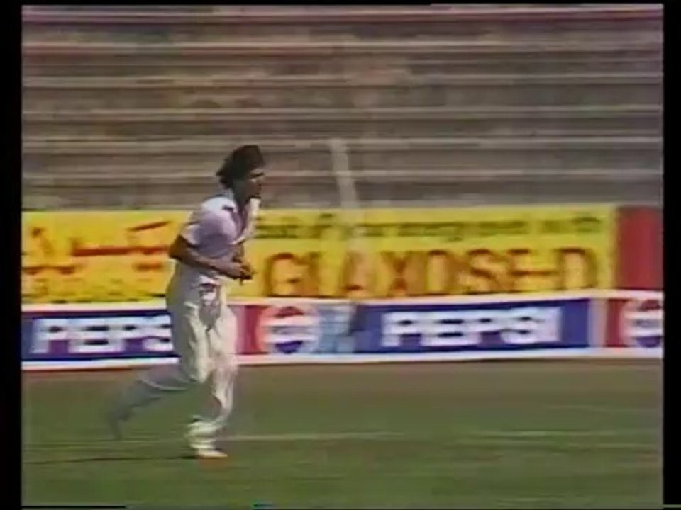 Imran Khan vs Australia 1982_83 in Pakistan