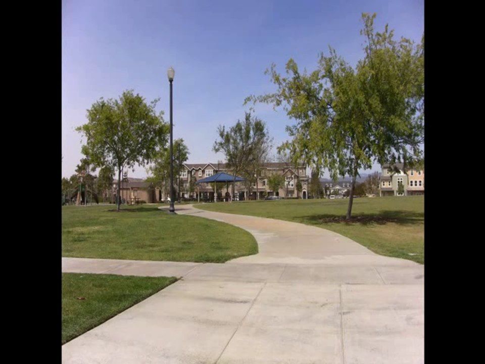 Oxnard CA Homes For Sale - 3 Bedrooms 4 Bathrooms Gorgeous Riverpark Townhome