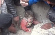 Dunya News - Young girl buried in Syria rubble is pulled out alive