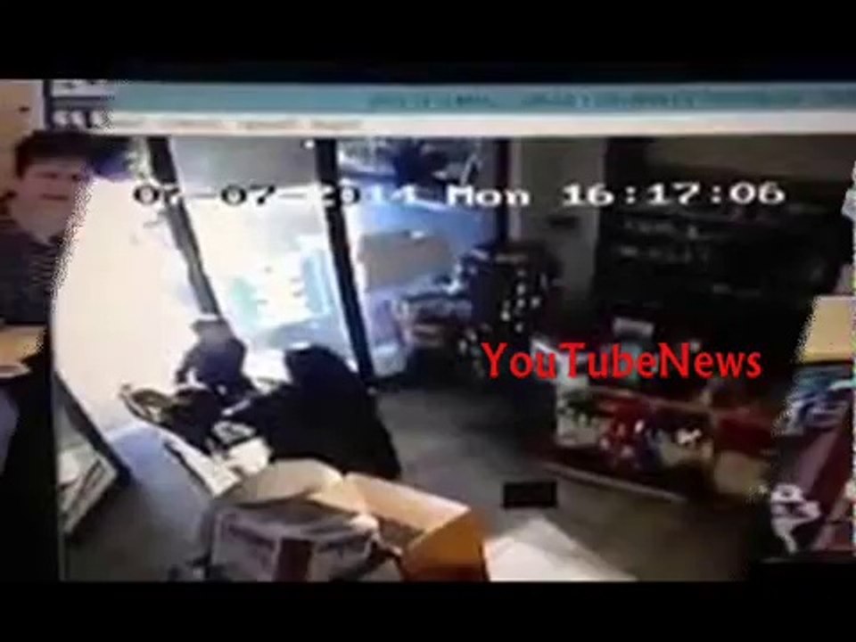 Attempted kidnap of twins in shopping mall caught on CCTV