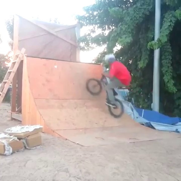 Fail BMX Riders Wheel Falls Off Trying A Tailwhip - BMX
