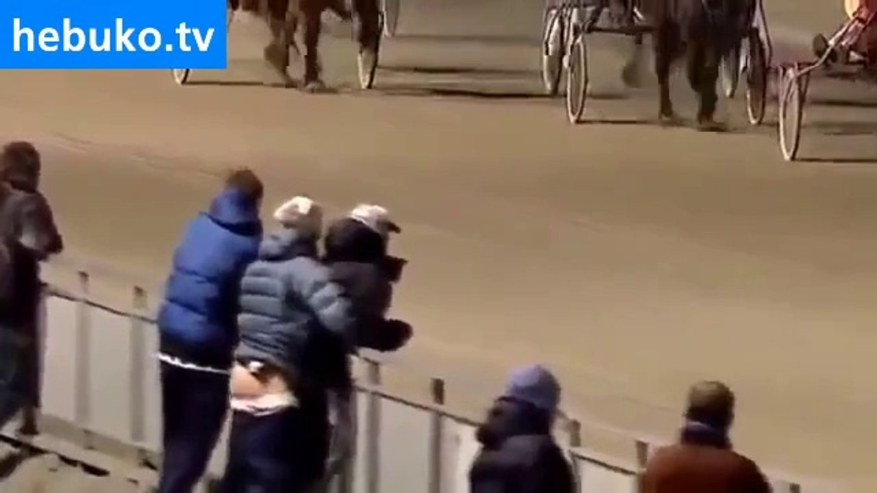 Şeytan ayrıntıda gizlidir! Uluorta sevişen çift +18