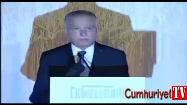 İhsanoğlu'dan adaylık sloganı ve Gezi sürecine ilişkin sorulara yanıt