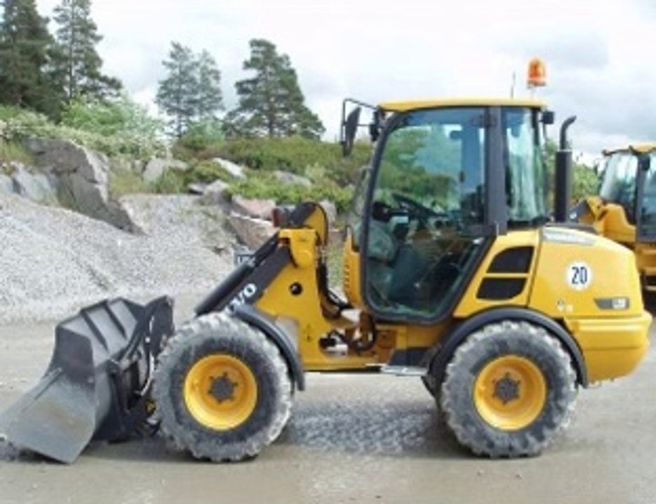 Volvo L25F Compact Wheel Loader Service Parts Catalogue Manual INSTANT DOWNLOAD – SN: 1755001 and up