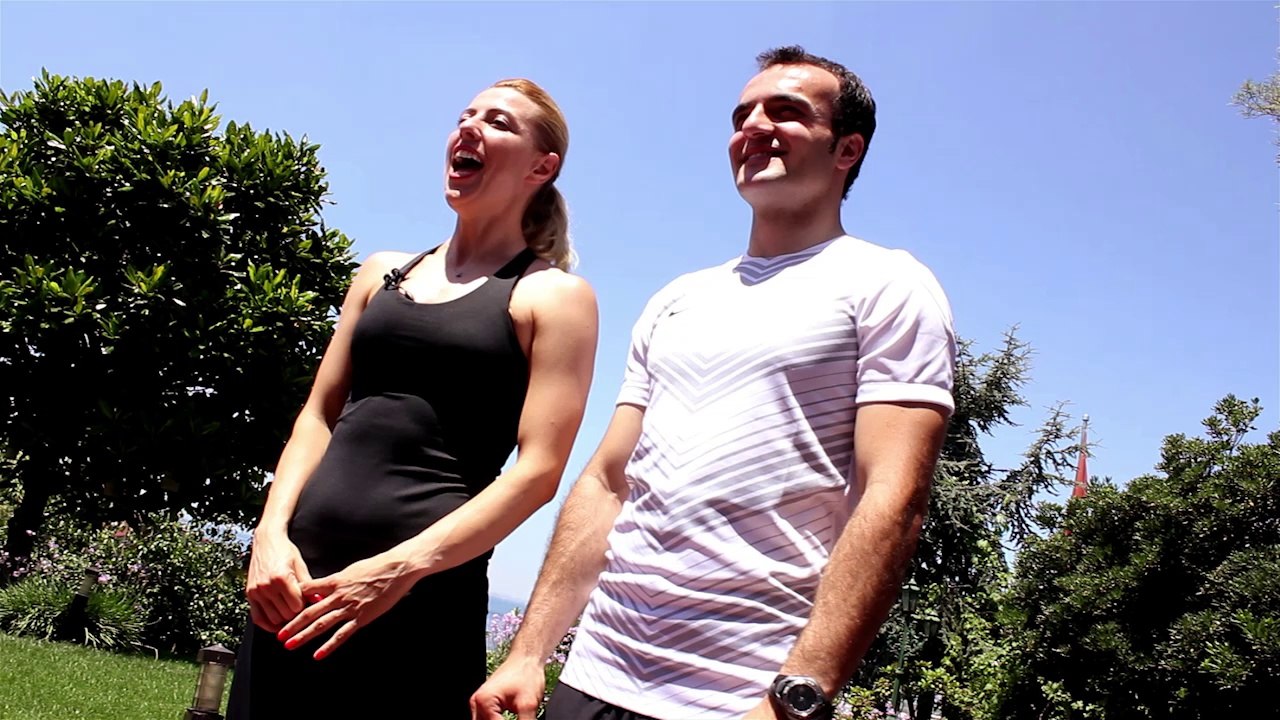 Göğüs ve Omuz Kaslarını Çalıştırmak için "Alternate Push Up" - Her Yerde Spor