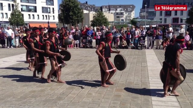 Saint-Malo (35). Folklores du monde : la fête jusqu'à dimanche