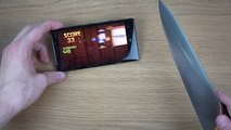 Nokia Lumia 930 - Knife Screen Test (4K)