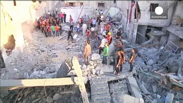 Carri armati di Israele al confine con la Striscia di Gaza