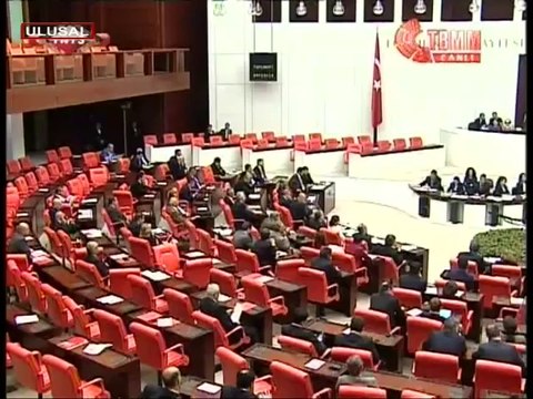 “O açılım yasasını onaylayanlar vatana ihanet etmiş demektir“