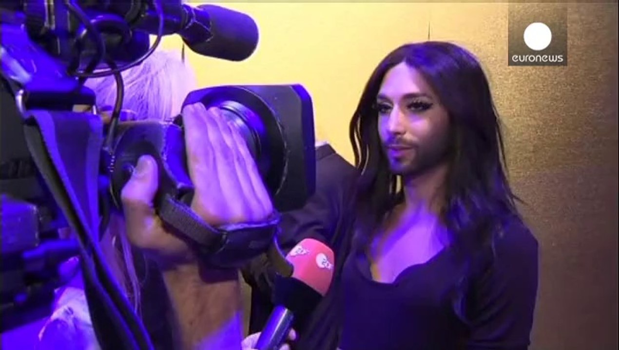 Lagerfeld, Gaultier offer contrasting visions in Paris