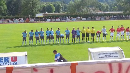 Entrée des joueurs spinaliens sur le terrain de Vagney