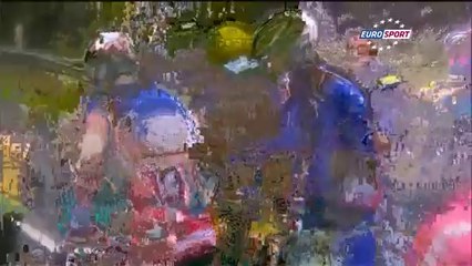 Islak zemin kazaya yol açtı