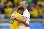 Neymar ataca mania brasileira e defende trabalho de Felipão