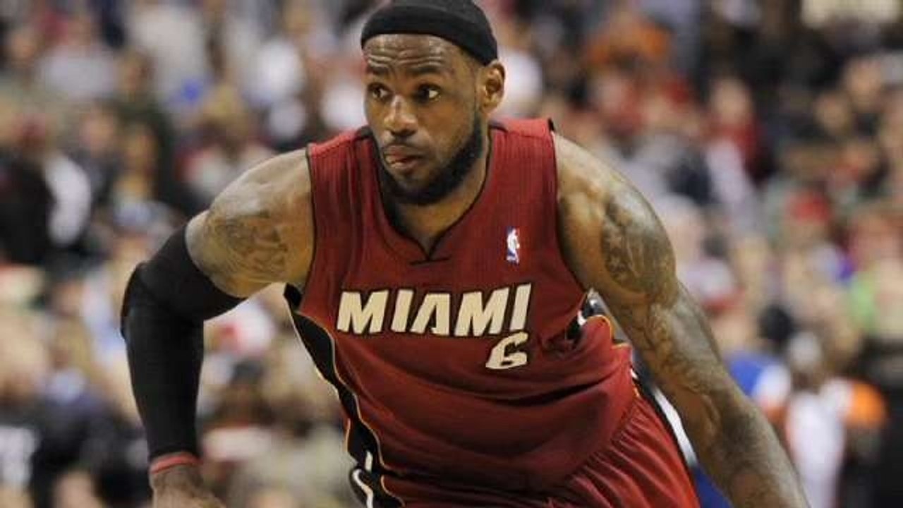 NBA World Still Waiting for Decisions