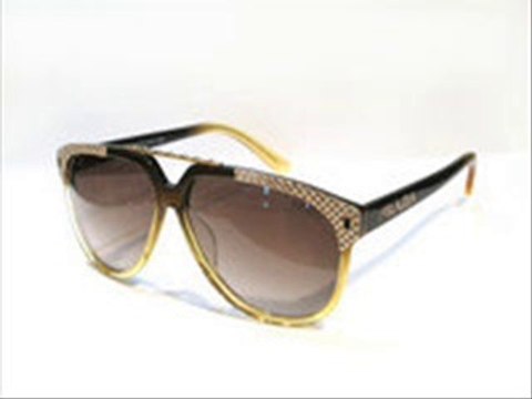 Raisons rire les gens au sujet de votre Lunettes De Soleil Prada Pas Cher