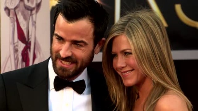Justin Theroux spricht über seine Beziehung mit Jennifer Aniston