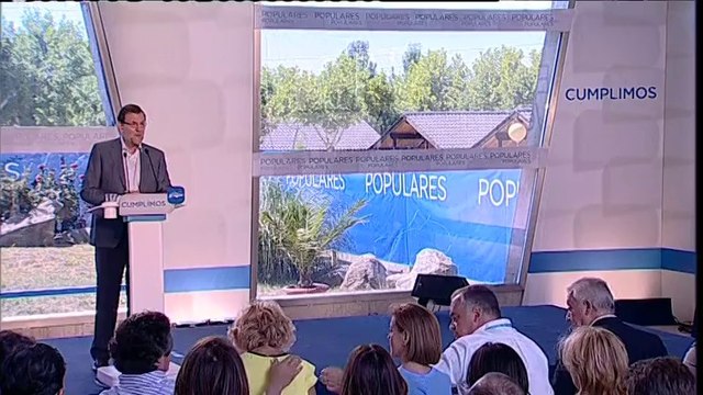Rajoy pide menos extremistas y agoreros y más orgullosos de España
