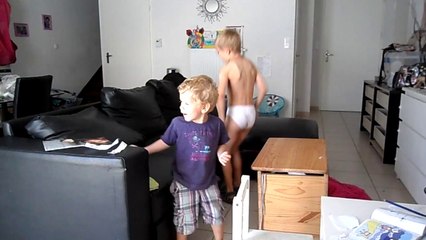 valentin et morrigan danse sur la techno