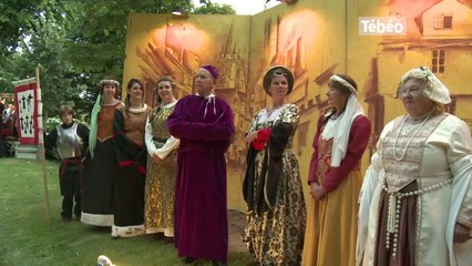 下载视频: Vannes. Fêtes historiques : Anne de Bretagne à l'honneur