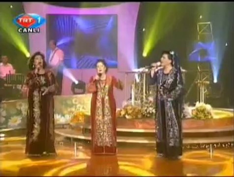 Gülşen KUTLU & Emel TAŞÇIOĞLU & Nursaç DOĞANIŞIK-Başımda Altın Tacım