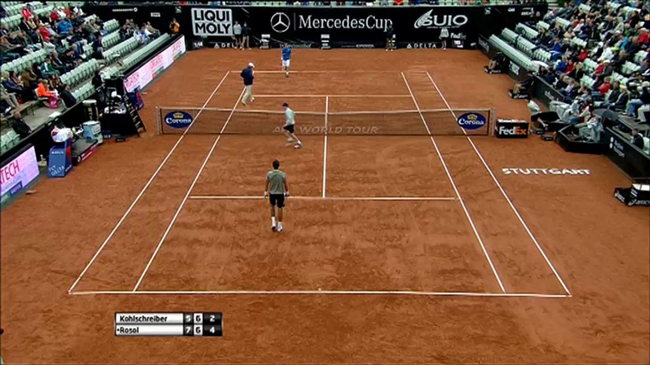 Rosol delights Stuttgart fans with football skills