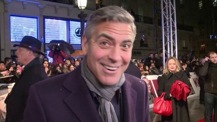 George Clooney rejeita desculpas de jornal
