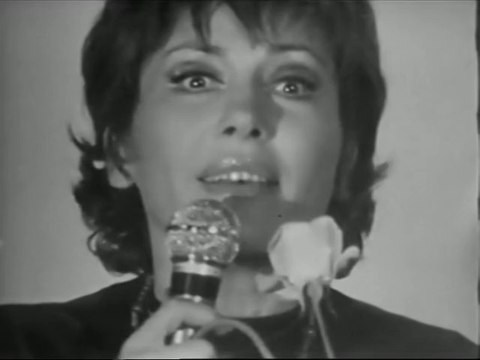 rika zarai rien qu'une rose en live