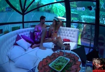 Ancelo na Capsula Durex - Primeiro Beijo