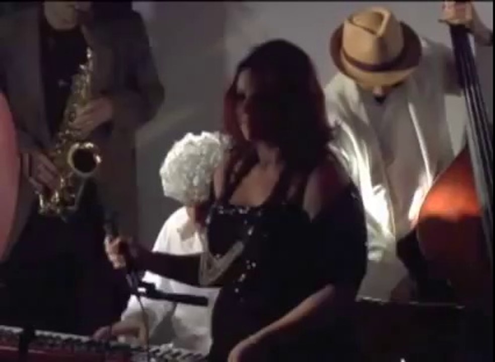 Rolling in the Crazy in Love (Adele _ Gnarls Barkley_ Beyonce Mashup)