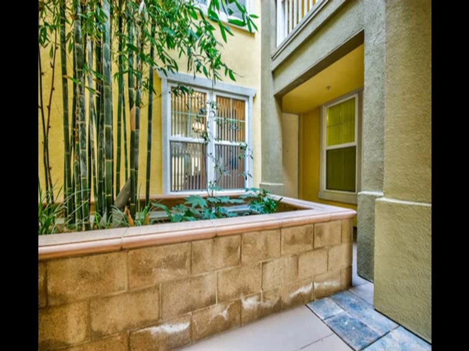 Real Estate Oxnard, 2 Bedroom Condominium For Sale in Oxnard