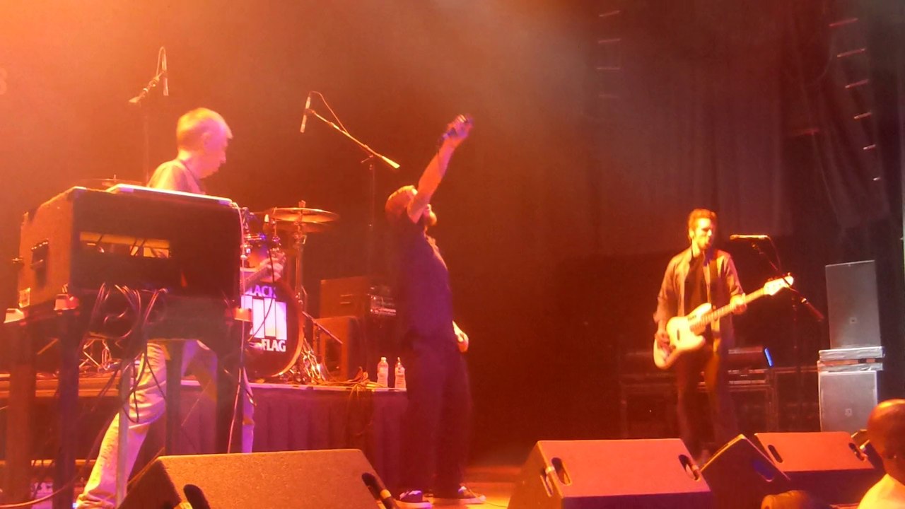 Black Flag - Intro/Rise Above (Live in Houston - 2014) HQ