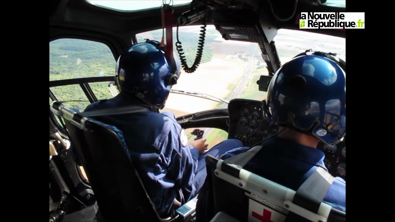 VIDEO (41). Survol de l'A10 à bord de l'hélicoptère de la gendarmerie